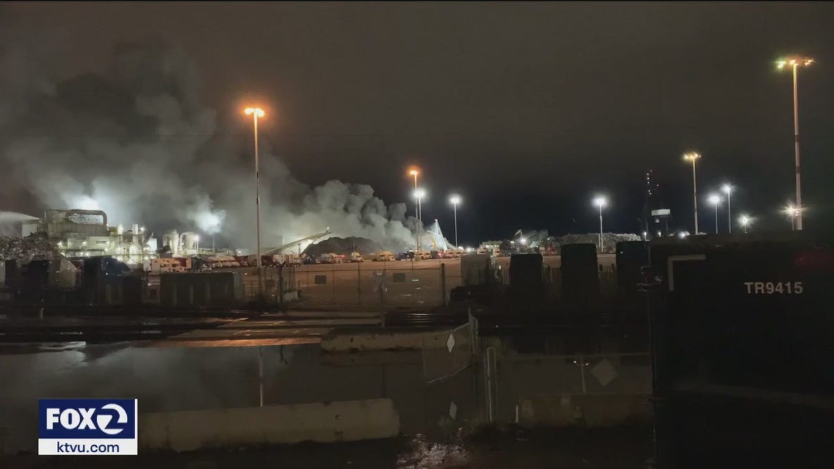 Air quality in question after massive fire at Schnitzer Steel near Port of Oakland